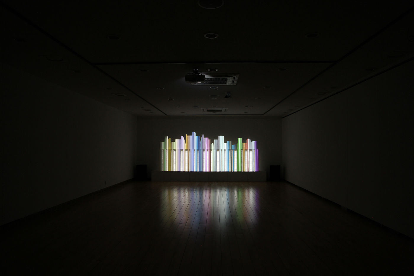 City of Light 설치 전경, 홍은예술창작센터